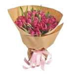 Букет из 51 темно-розового тюльпана